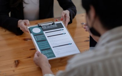 5 Resume Tips to Stand Out in New York’s Competitive Sales and Marketing Job Market